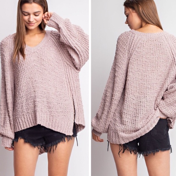 Sweaters - Last 1️⃣ Soft & Oversized Lilac Sweater